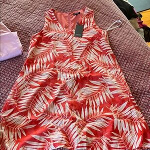 Jones New York Coral Red and Ivory Tropical Leaf Sleeveless Dress